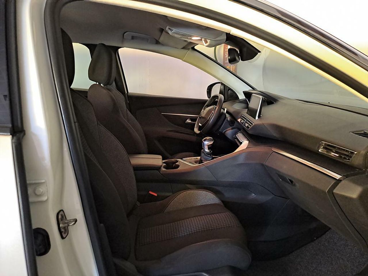 peugeot 5008 2021 / foto grande (3)