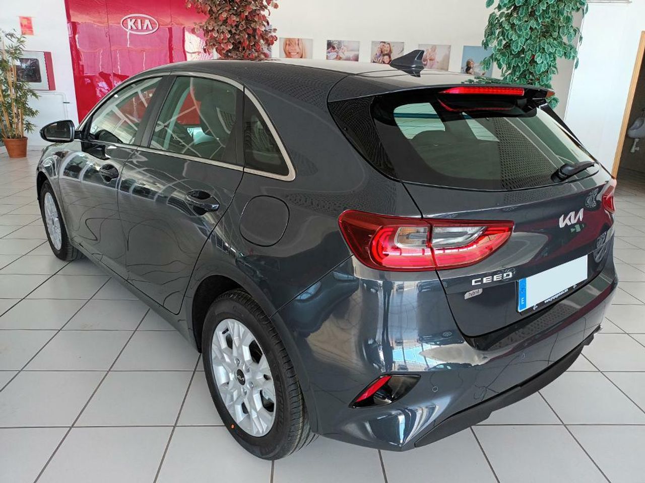 kia ceed 2024 / foto grande (3)