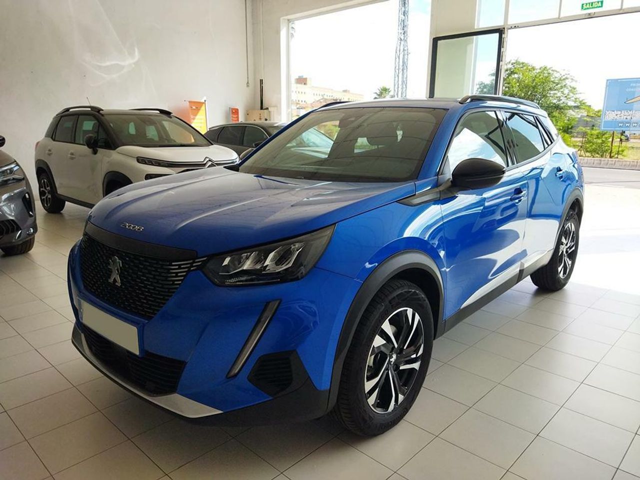 peugeot 2008 2023 / foto grande (2)