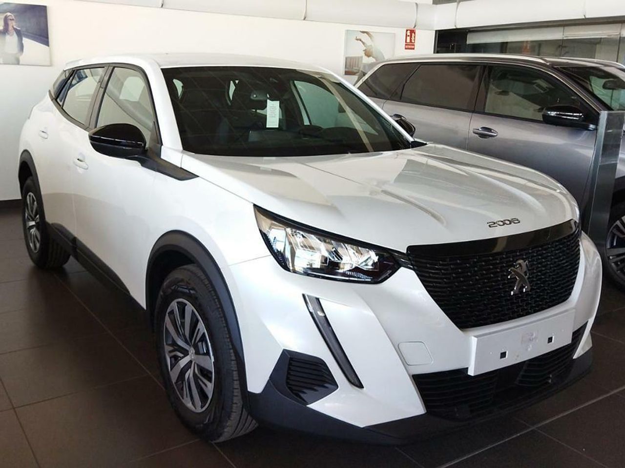 Foto peugeot 2008 2023 /