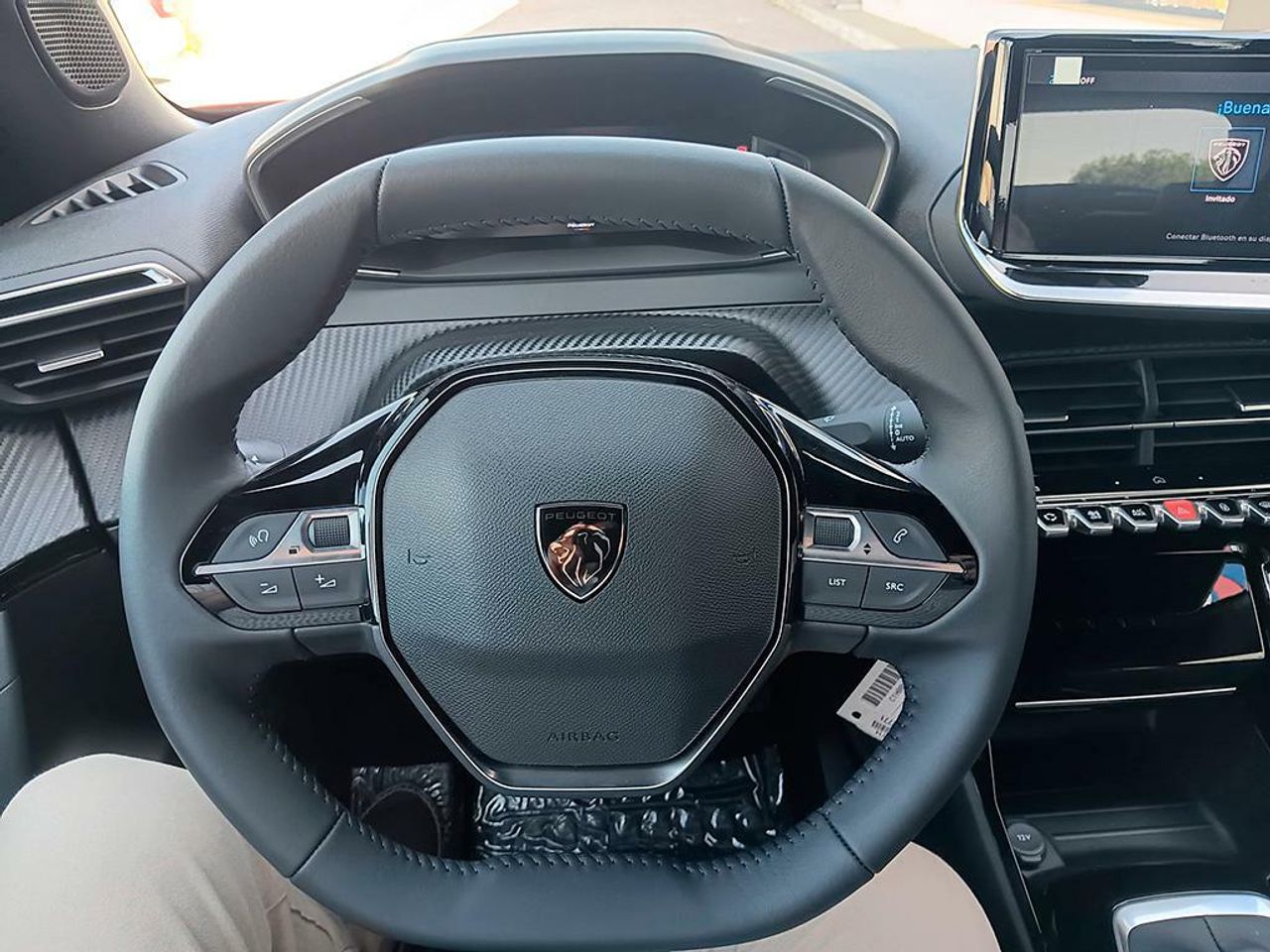 peugeot 2008 2025 / foto grande (3)