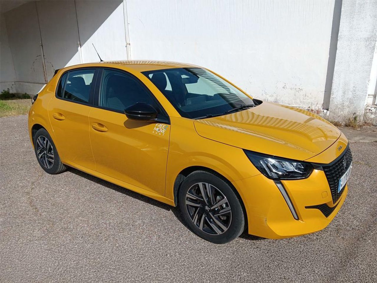 Foto peugeot 208 2023 /