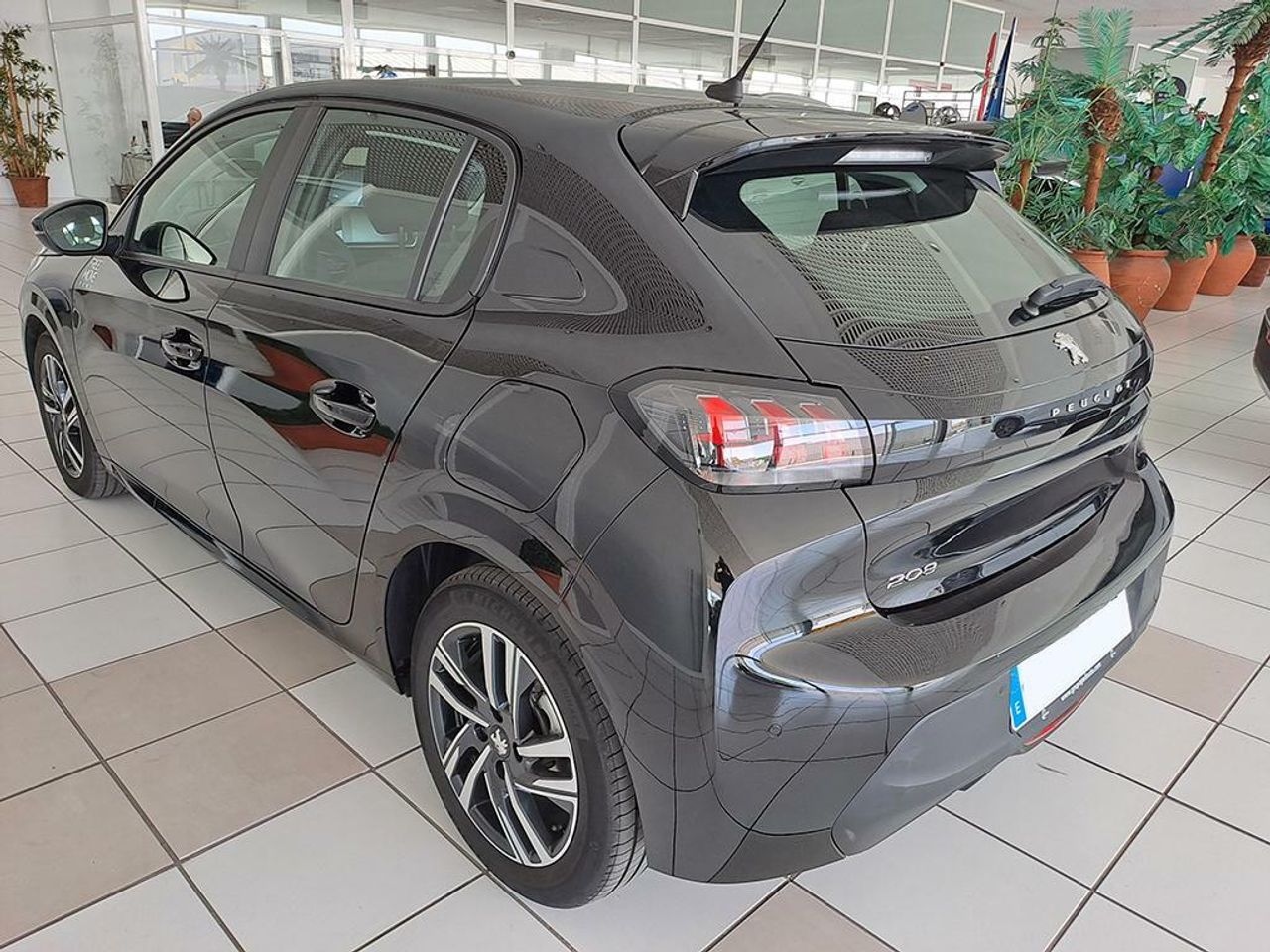 peugeot 208 2023 / foto grande (3)