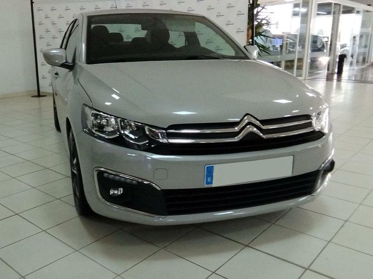 Foto citroën c-elysée 2019 /