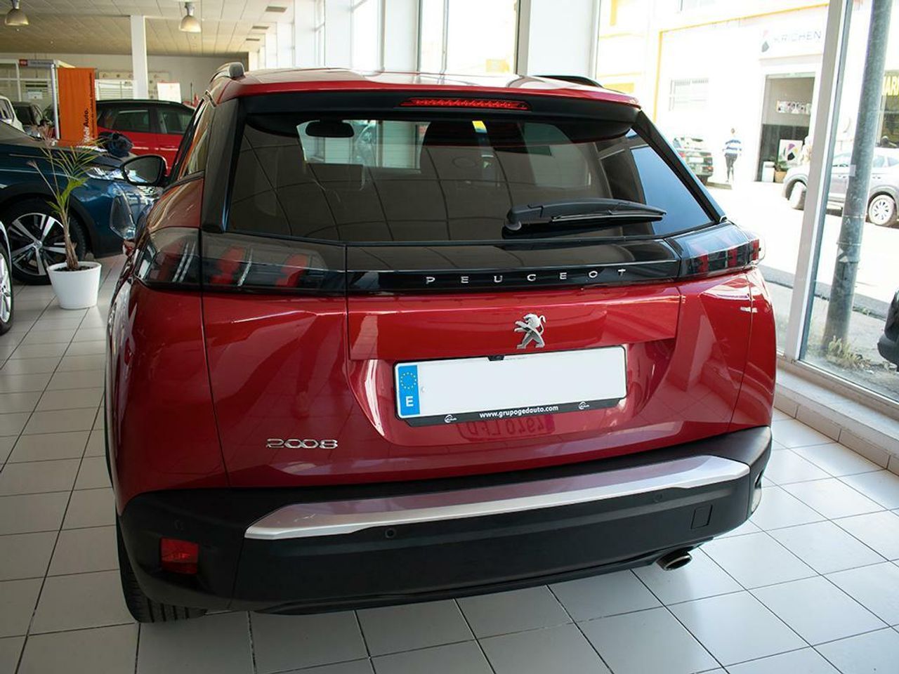 peugeot 2008 2023 / foto grande (3)