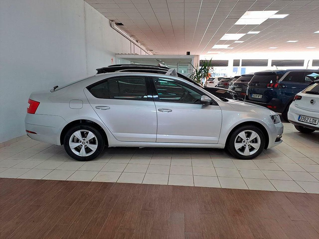 skoda octavia 2021 / foto grande (3)