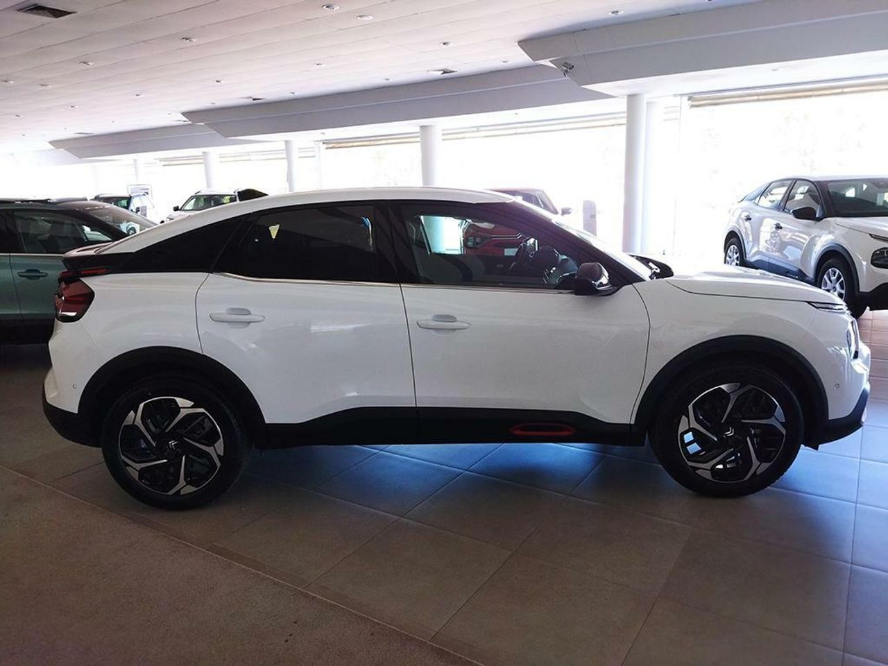 citroën c4 2023 / foto grande (2)