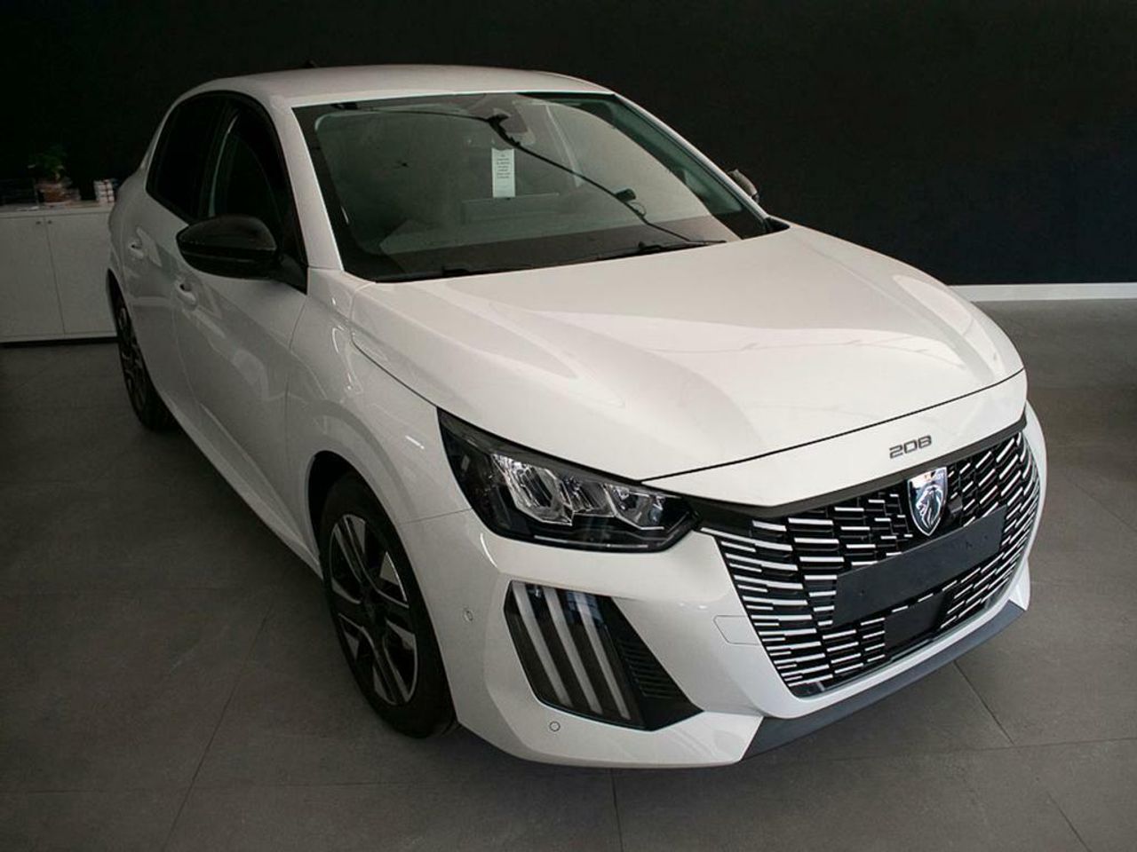 Foto peugeot 208 2025 /