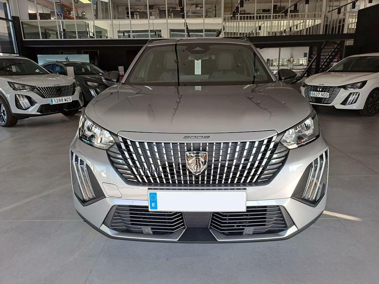peugeot 2008 2025 / foto grande (2)