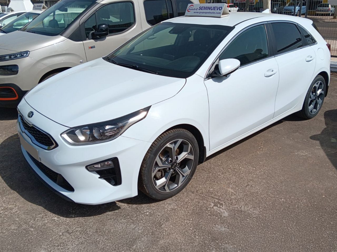 kia ceed 2019 /