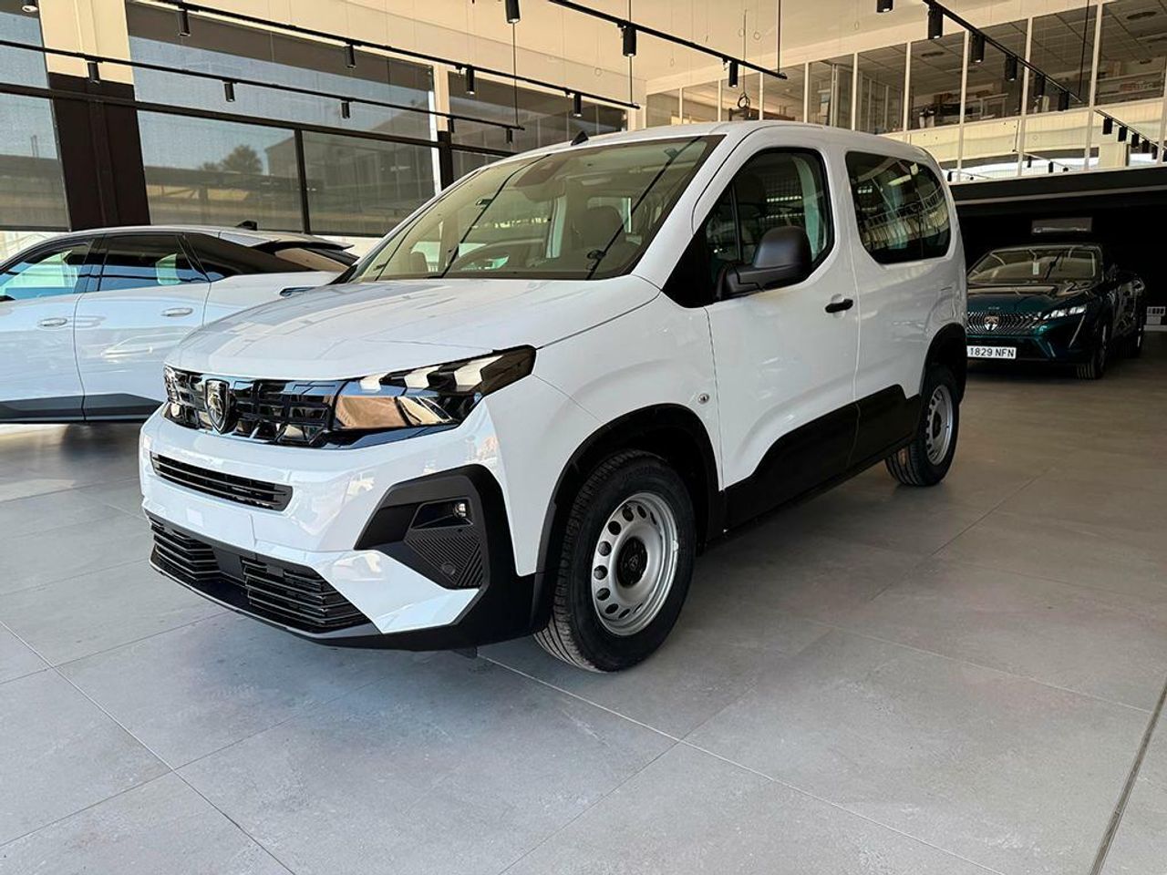 Peugeot Rifter 1.5 BLUEHDI 73KW ACTIVE BUSINESS STD 4P