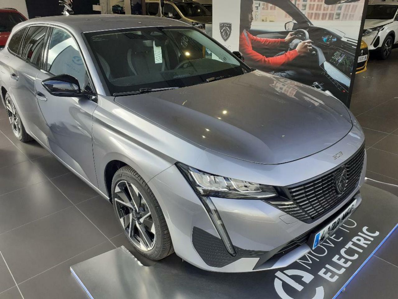 Peugeot 308 fam. 1.5 BLUEHDI 130 EAT8 ALLURE PACK SW 5P