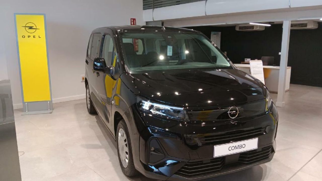 Opel Combo Cargo 1.5 TD 74KW SWB 4P