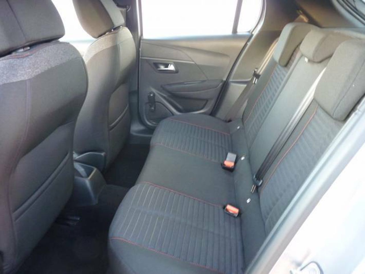 Peugeot 208 1.2 PURETECH ACTIVE 75 CV  - Foto 30