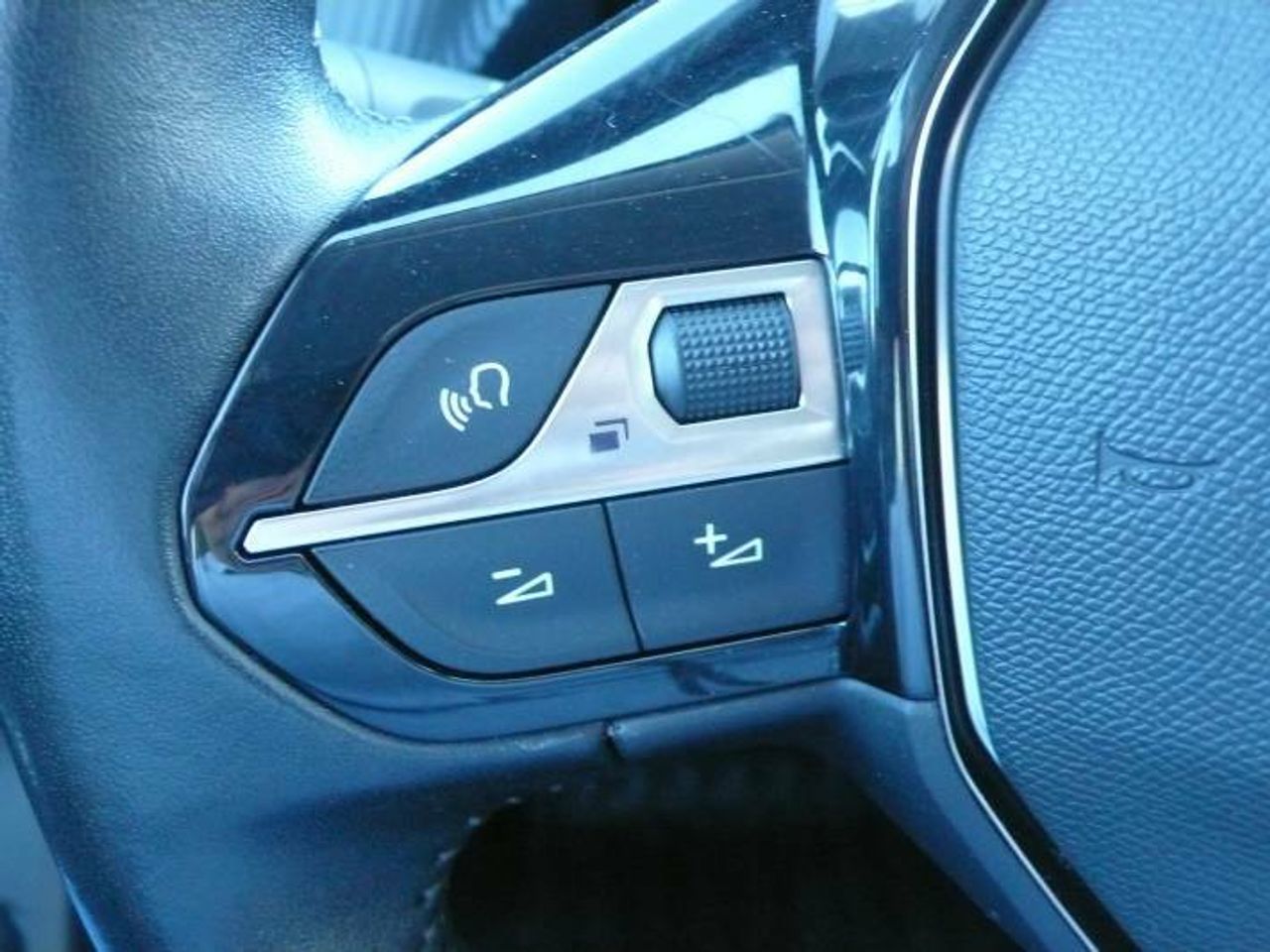 Peugeot 208 1.2 PURETECH ACTIVE 75 CV  - Foto 11
