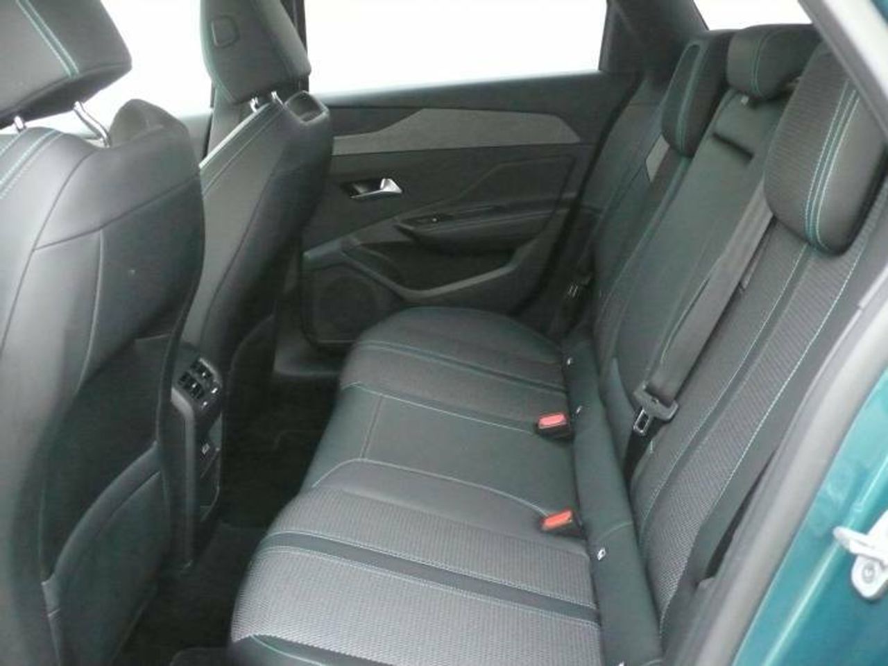 Peugeot 308 Allure Pack SW Hybrid 180 EAT8  - Foto 38