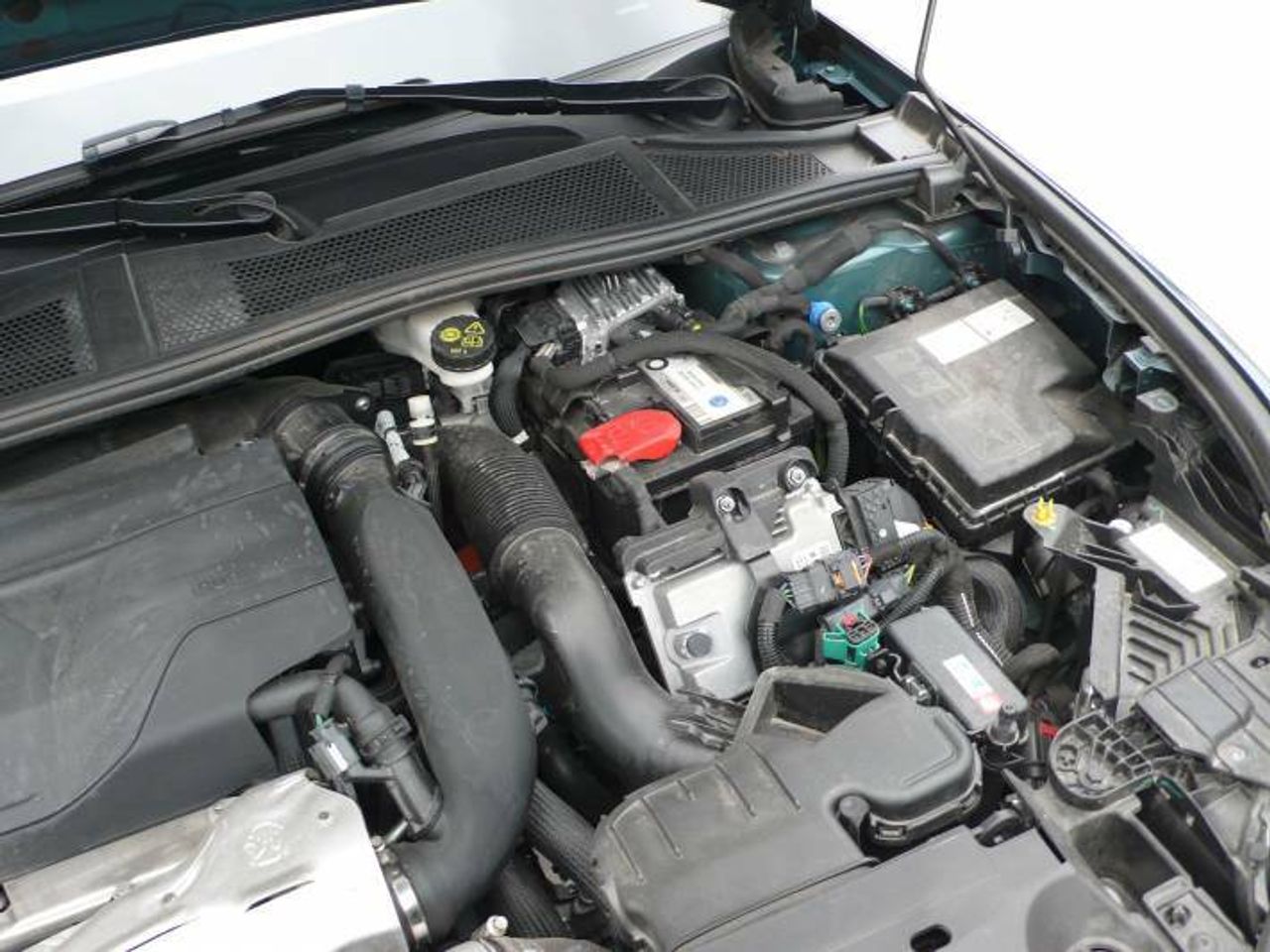 Peugeot 308 Allure Pack SW Hybrid 180 EAT8  - Foto 52