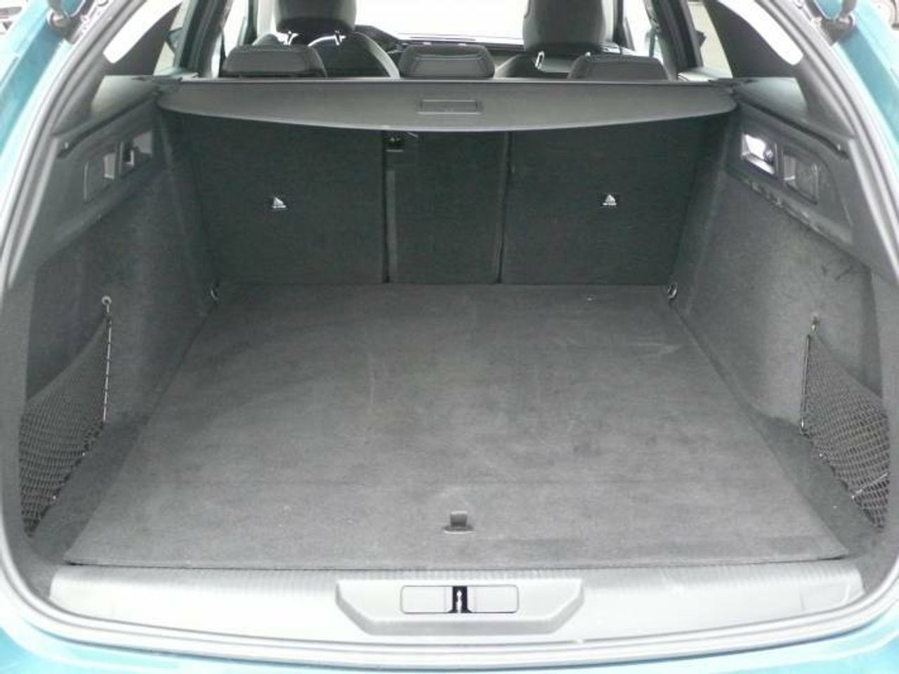Peugeot 308 Allure Pack SW Hybrid 180 EAT8  - Foto 43