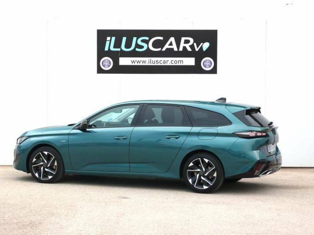Peugeot 308 Allure Pack SW Hybrid 180 EAT8  - Foto 6