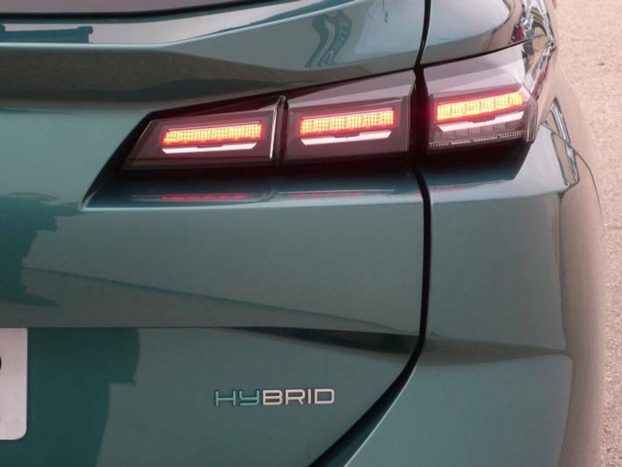 Peugeot 308 Allure Pack SW Hybrid 180 EAT8  - Foto 41