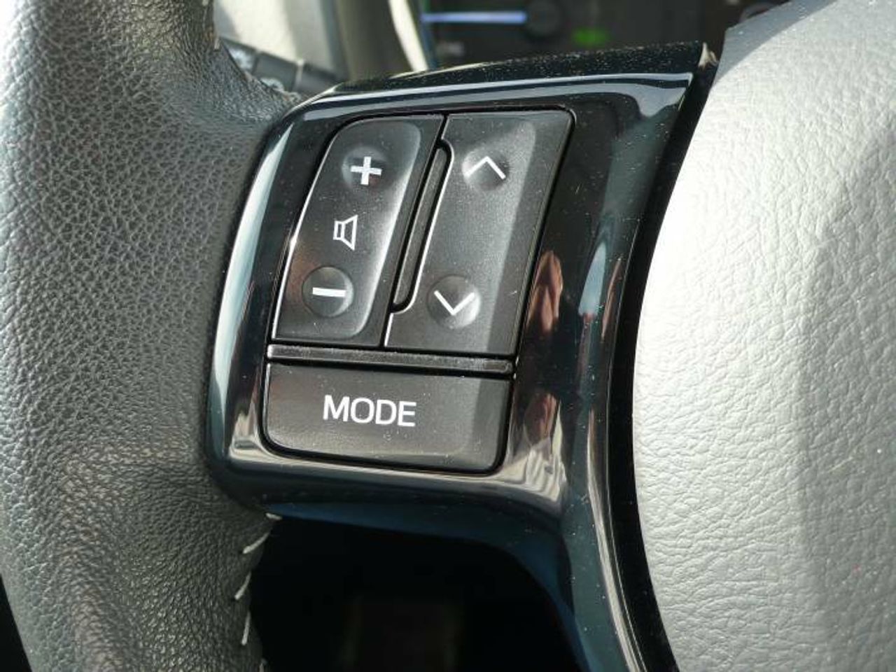 Toyota Yaris HYBRID 100H 1.5 ACTIVE  - Foto 22