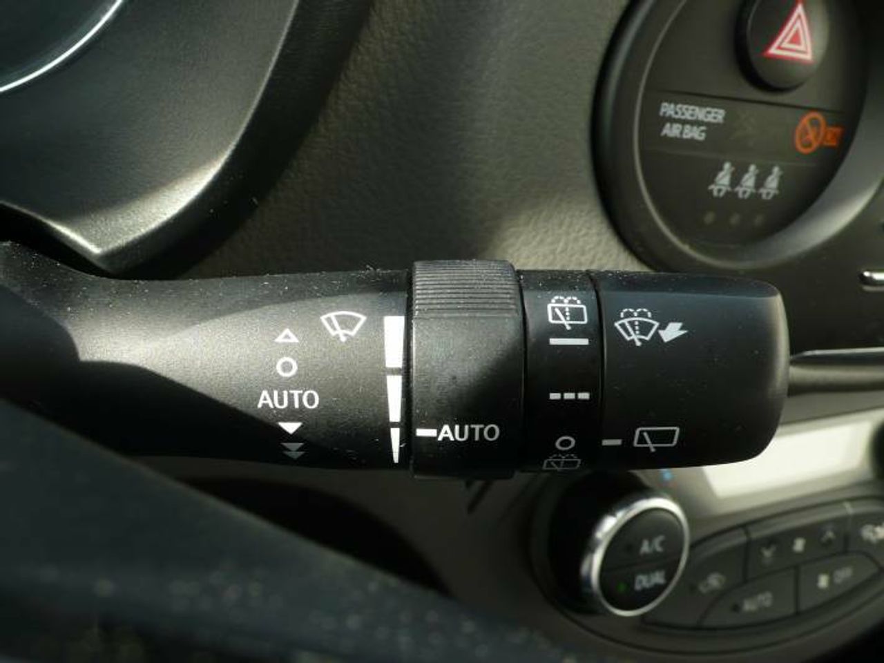 Toyota Yaris HYBRID 100H 1.5 ACTIVE  - Foto 17