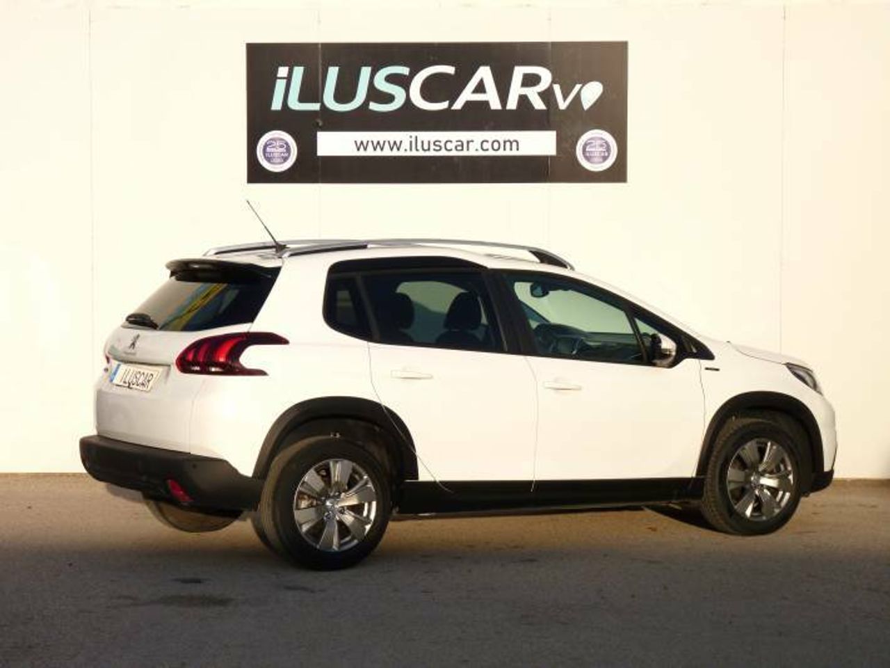 peugeot 2008 2019 / foto grande (3)