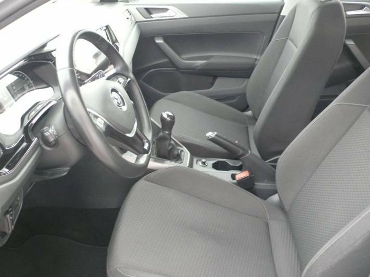 Volkswagen Polo 1.6TDI Advance 70kW  - Foto 17