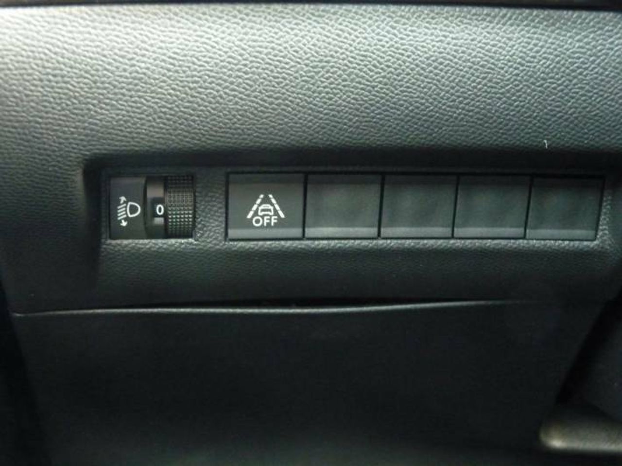 Peugeot 2008 ALLURE PACK BLUE HDI 110CV  - Foto 10
