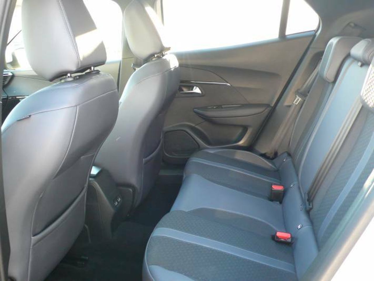 Peugeot 2008 1.2 PureTech S&S Allure 130cv  - Foto 18