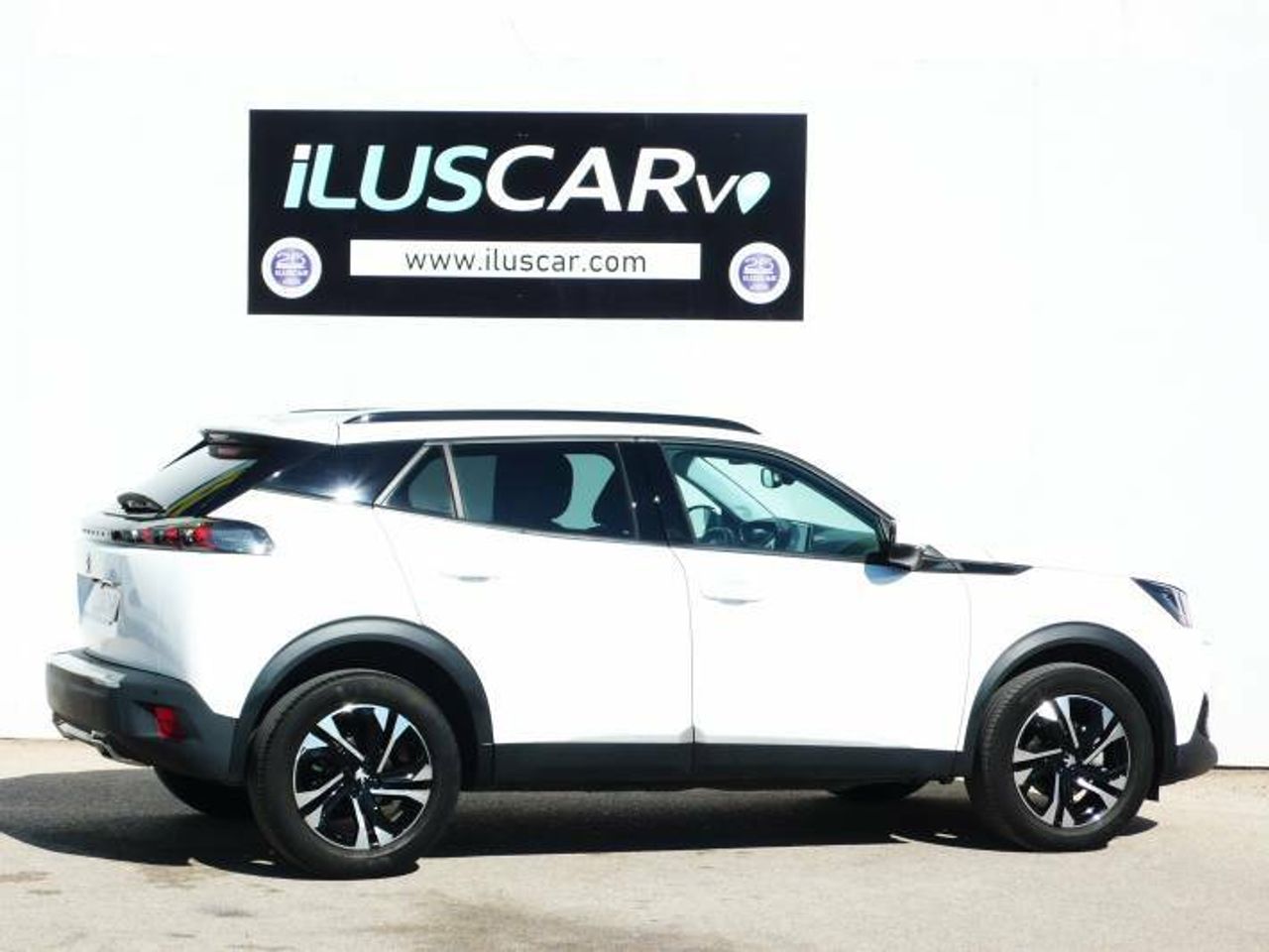 Peugeot 2008 1.2 PureTech S&S Allure 130cv  - Foto 4