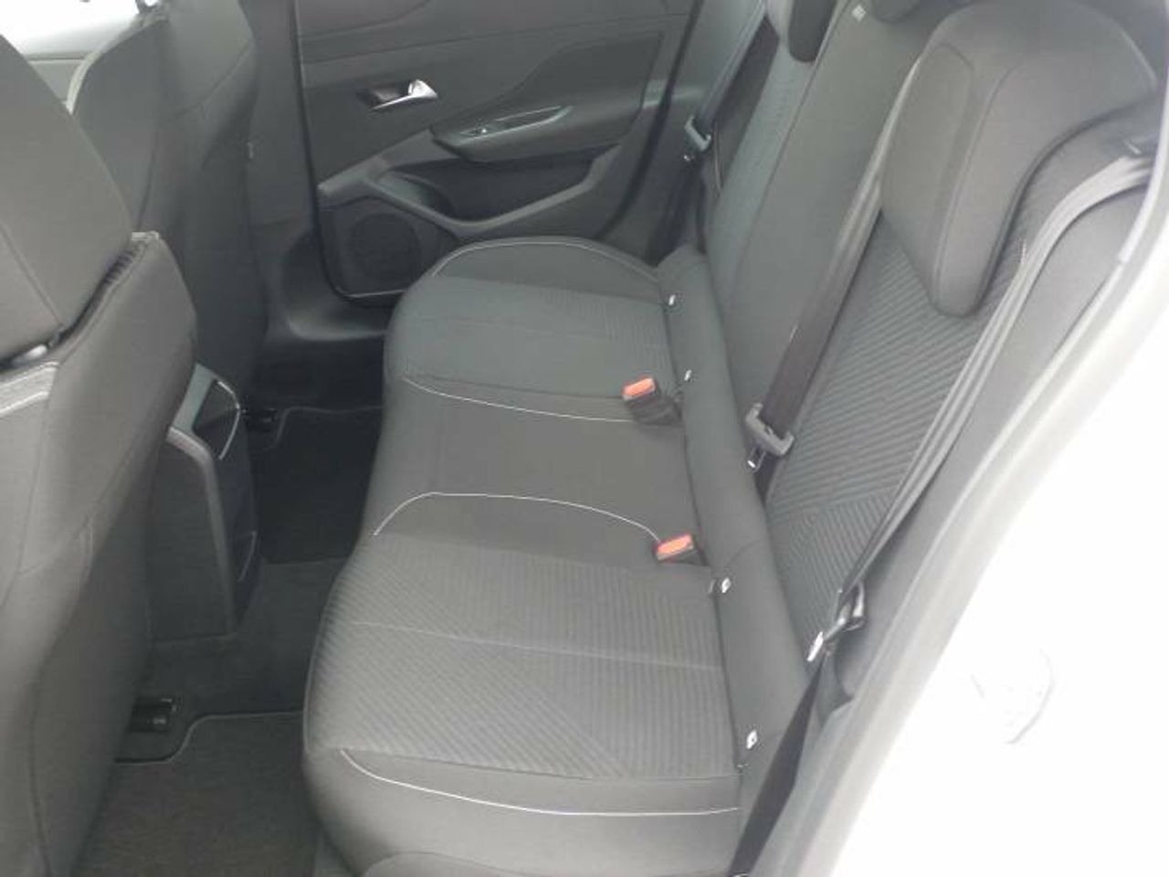 Peugeot 308 Nuevo 308 5P Active Pack BlueHDi 130 S&S MAN  - Foto 22