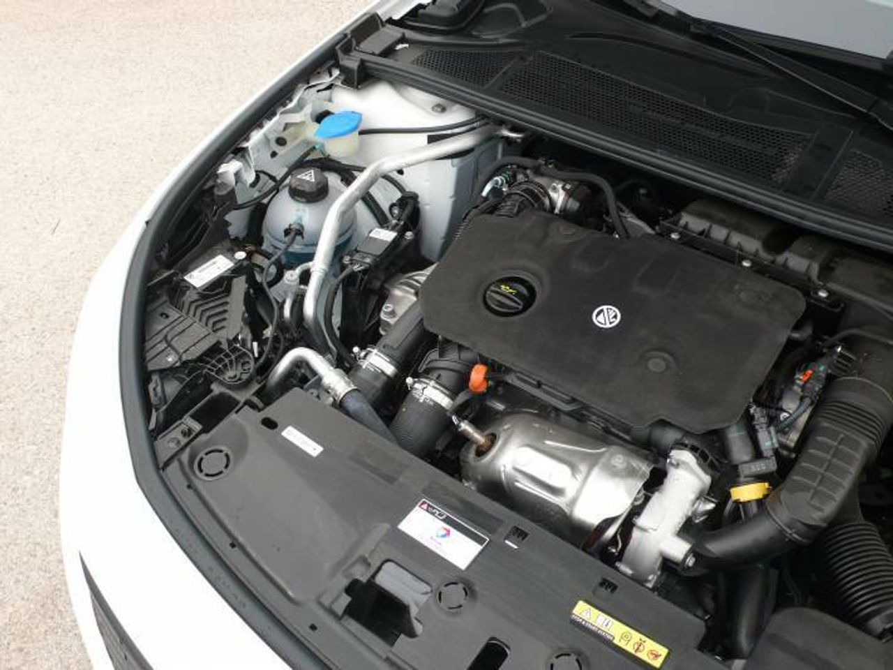 Peugeot 308 Nuevo 308 5P Active Pack BlueHDi 130 S&S MAN  - Foto 24