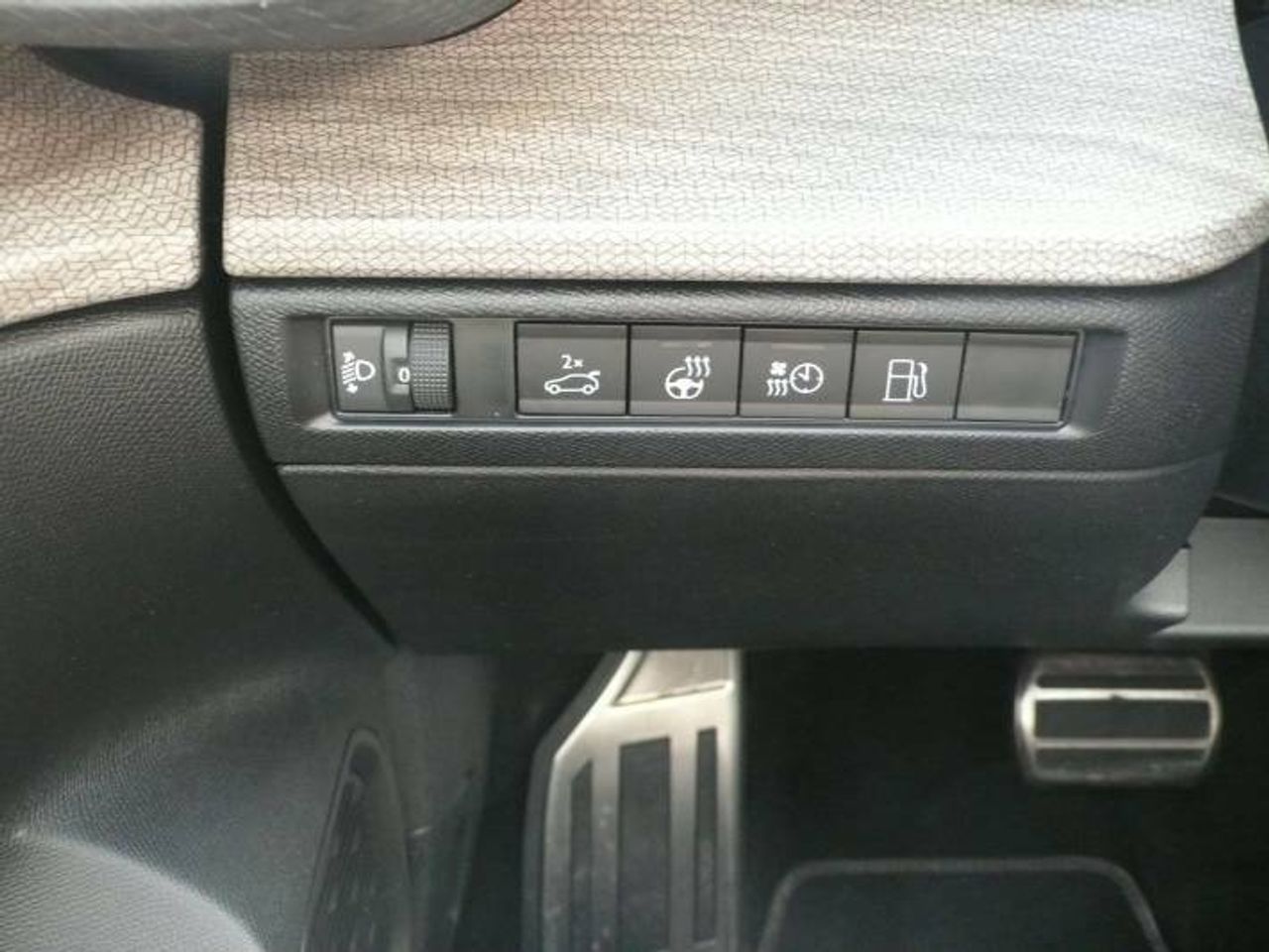 Citroën C5 C5 X 1 Hybrid 225 e-EAT8 SHINE  - Foto 30