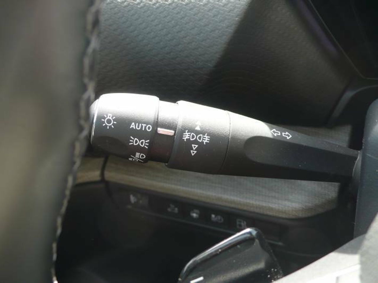 Citroën C5 C5 X 1 Hybrid 225 e-EAT8 SHINE  - Foto 28