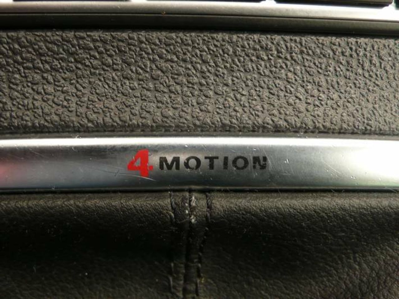 Volkswagen Tiguan 2.0 TDI ADVANCE 4 MOTION 140  - Foto 19