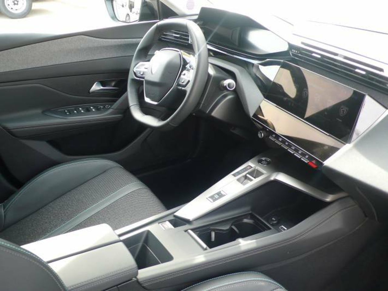 Peugeot 308 1.5 BlueHDi 130  Allure EAT8  - Foto 13