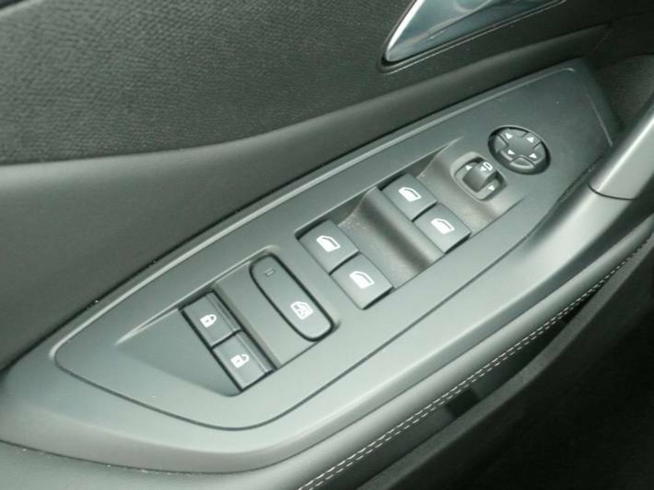 Peugeot 308 1.5 BlueHDi 130  Allure EAT8  - Foto 30
