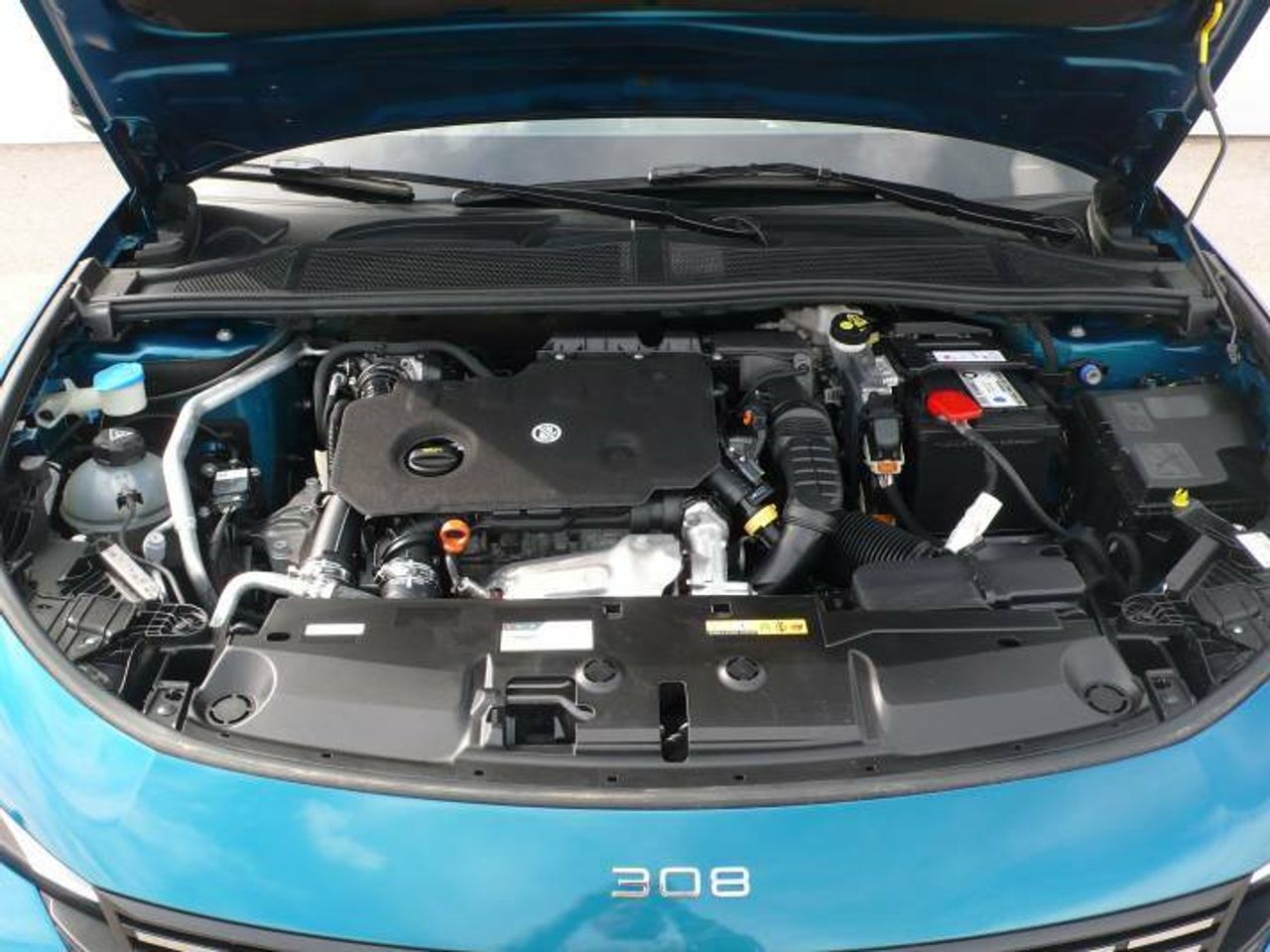 Peugeot 308 1.5 BlueHDi 130  Allure EAT8  - Foto 36