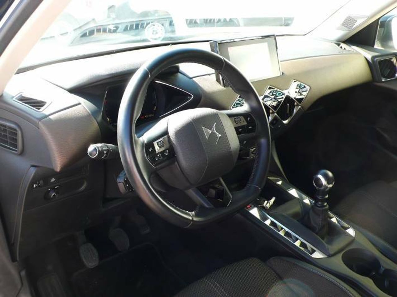 ds automobiles ds 3 2020 / foto grande (2)