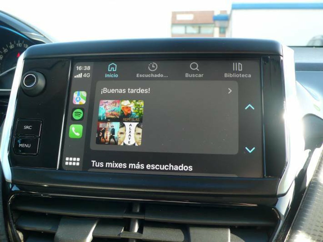 Peugeot 2008 1.2 PureTech S&S ALLURE 110CV  - Foto 25