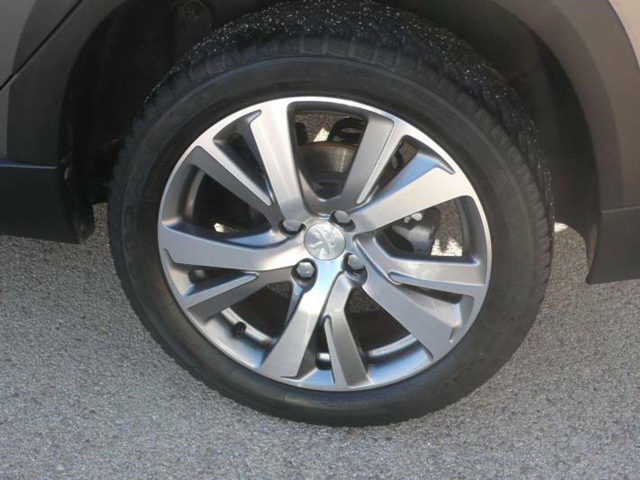 Peugeot 2008 1.2 PureTech S&S ALLURE 110CV  - Foto 33