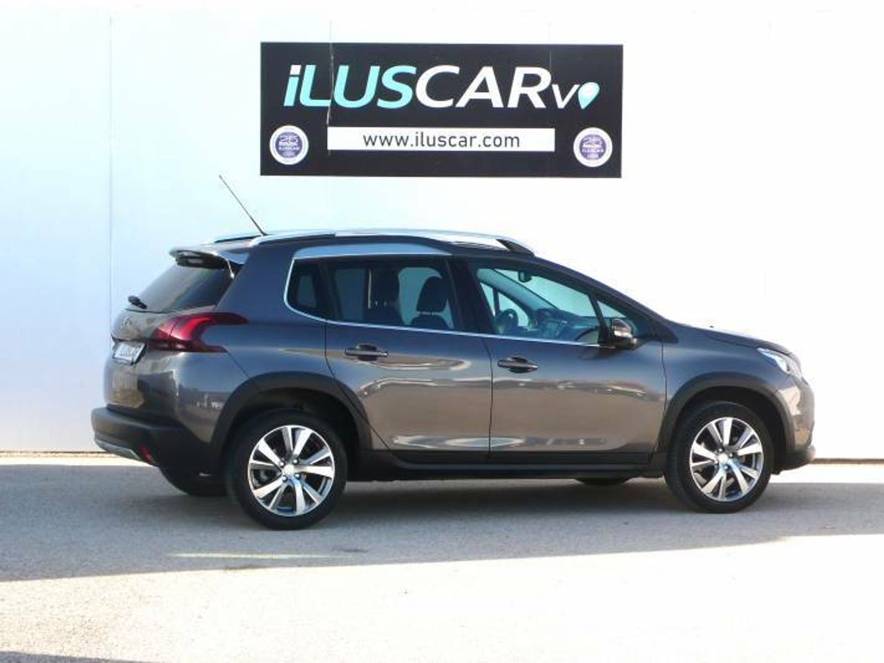 peugeot 2008 2017 / foto grande (3)