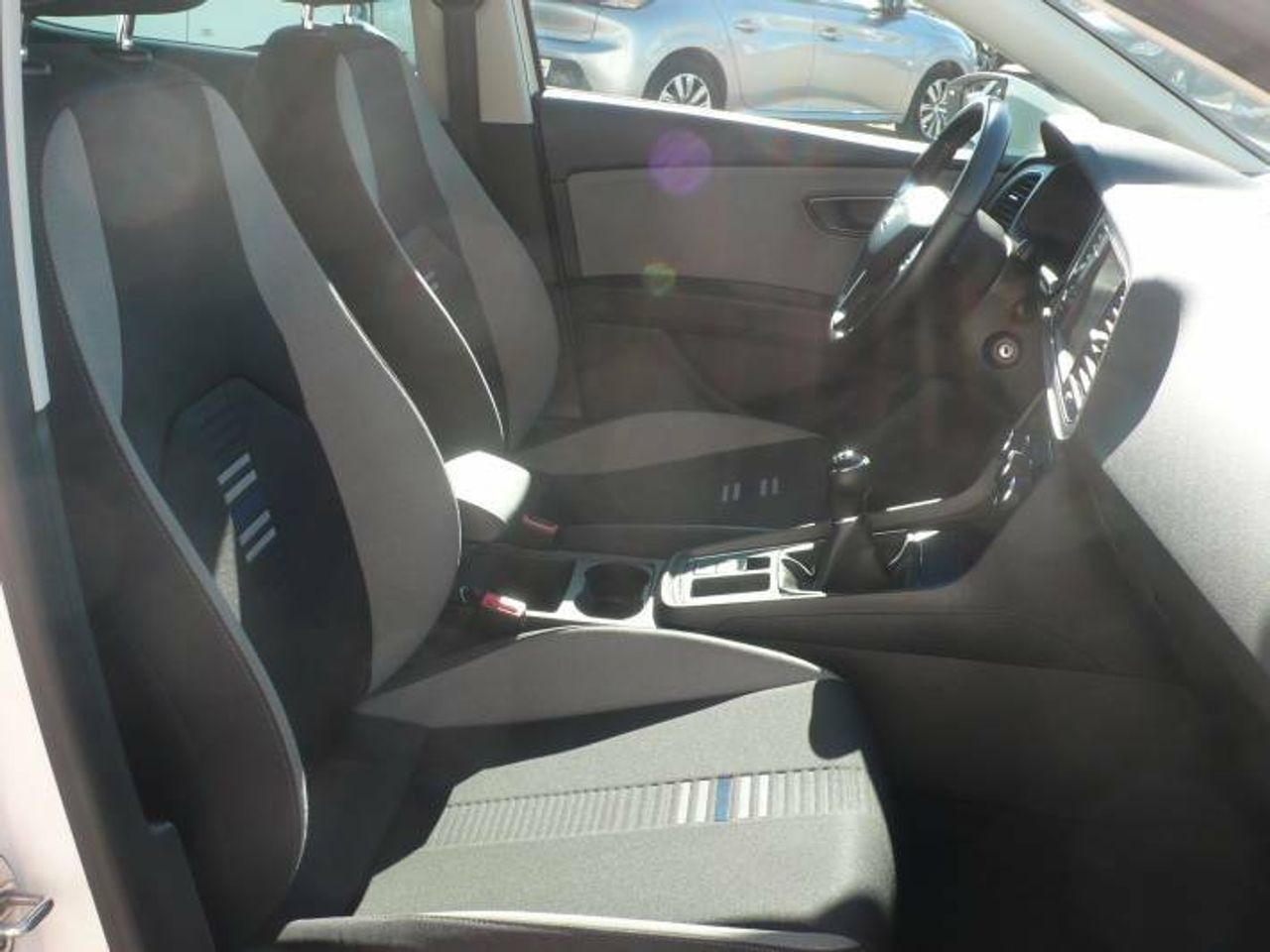 Seat Leon 1.5 TSI Style Visio Edition 130CV  - Foto 15
