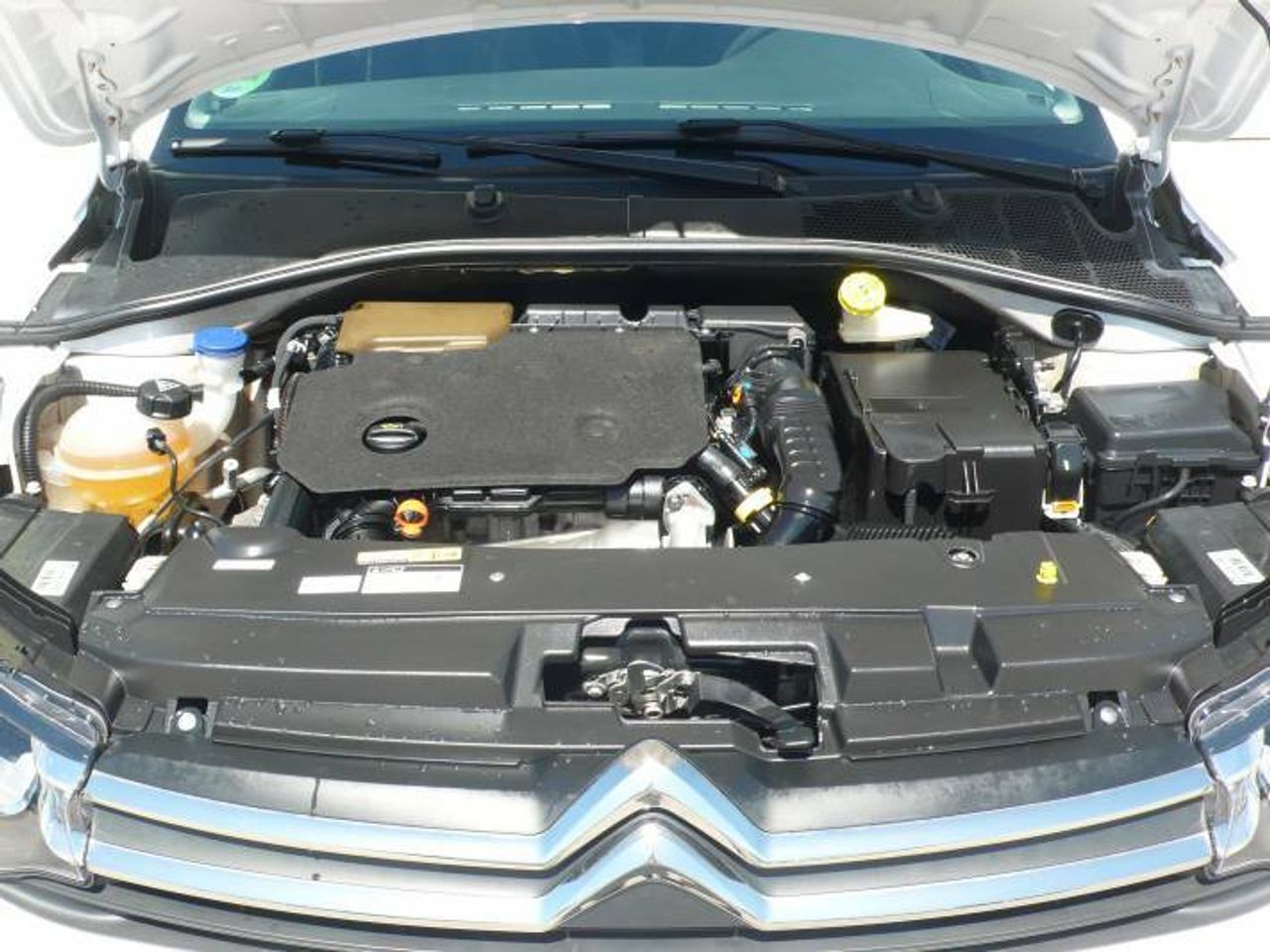 Citroën C-Elysée 1.5 BlueHDi Shine 100  - Foto 33