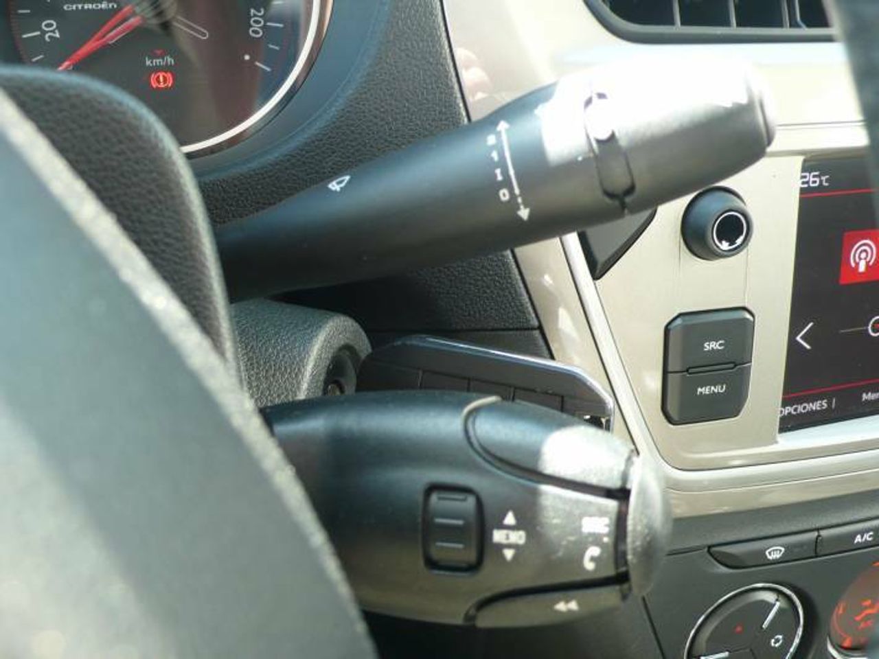 Citroën C-Elysée 1.5 BlueHDi Shine 100  - Foto 26