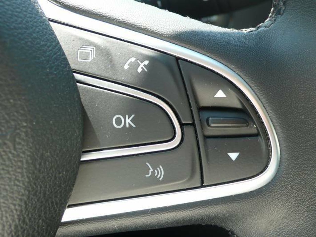 Renault Grand Scénic Limited TCe 103 kW (140CV) EDC GPF MY21  - Foto 28