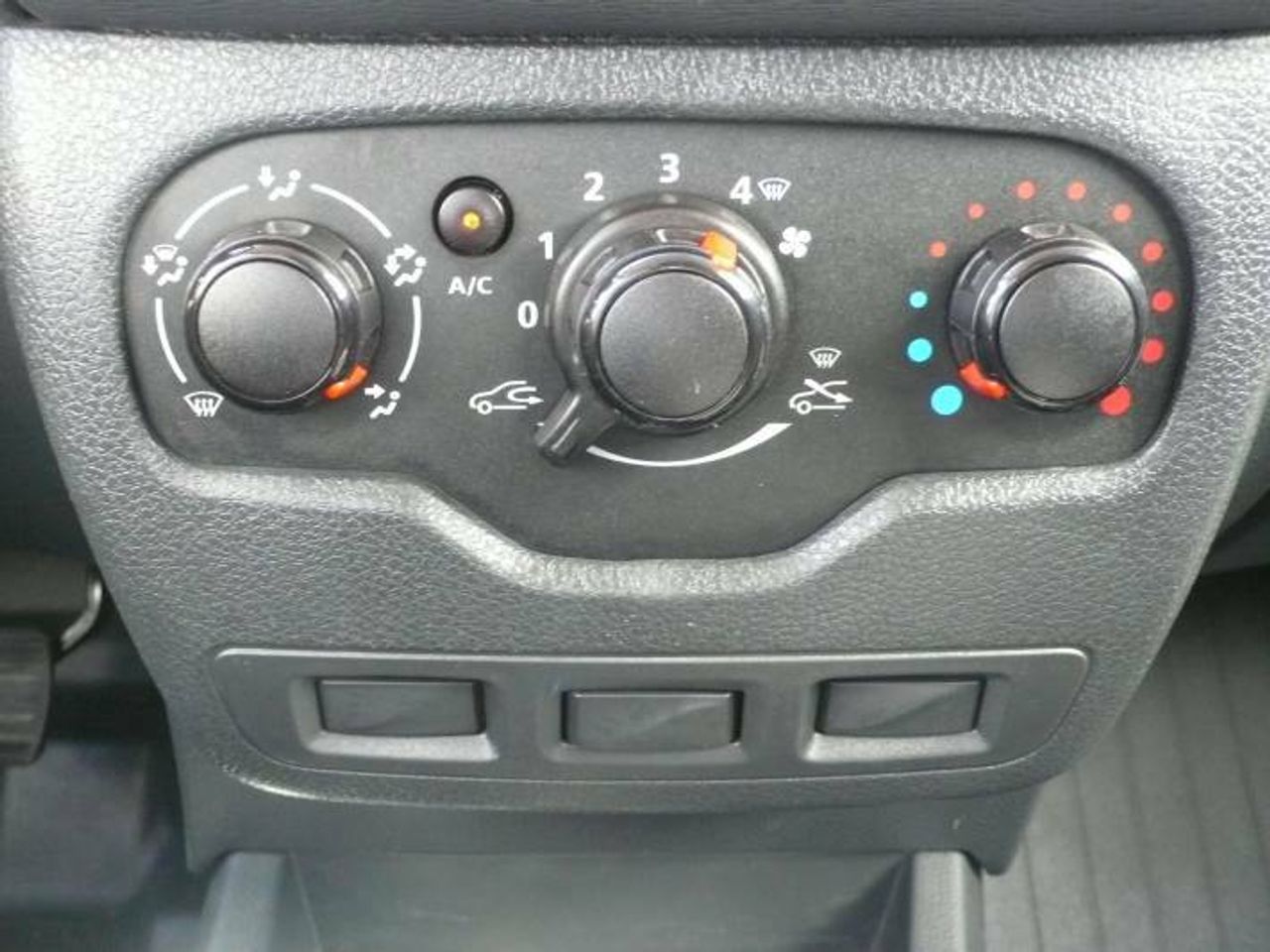 Dacia Dokker VAN ESSENTIAL BLUE DCI 95CV  - Foto 22