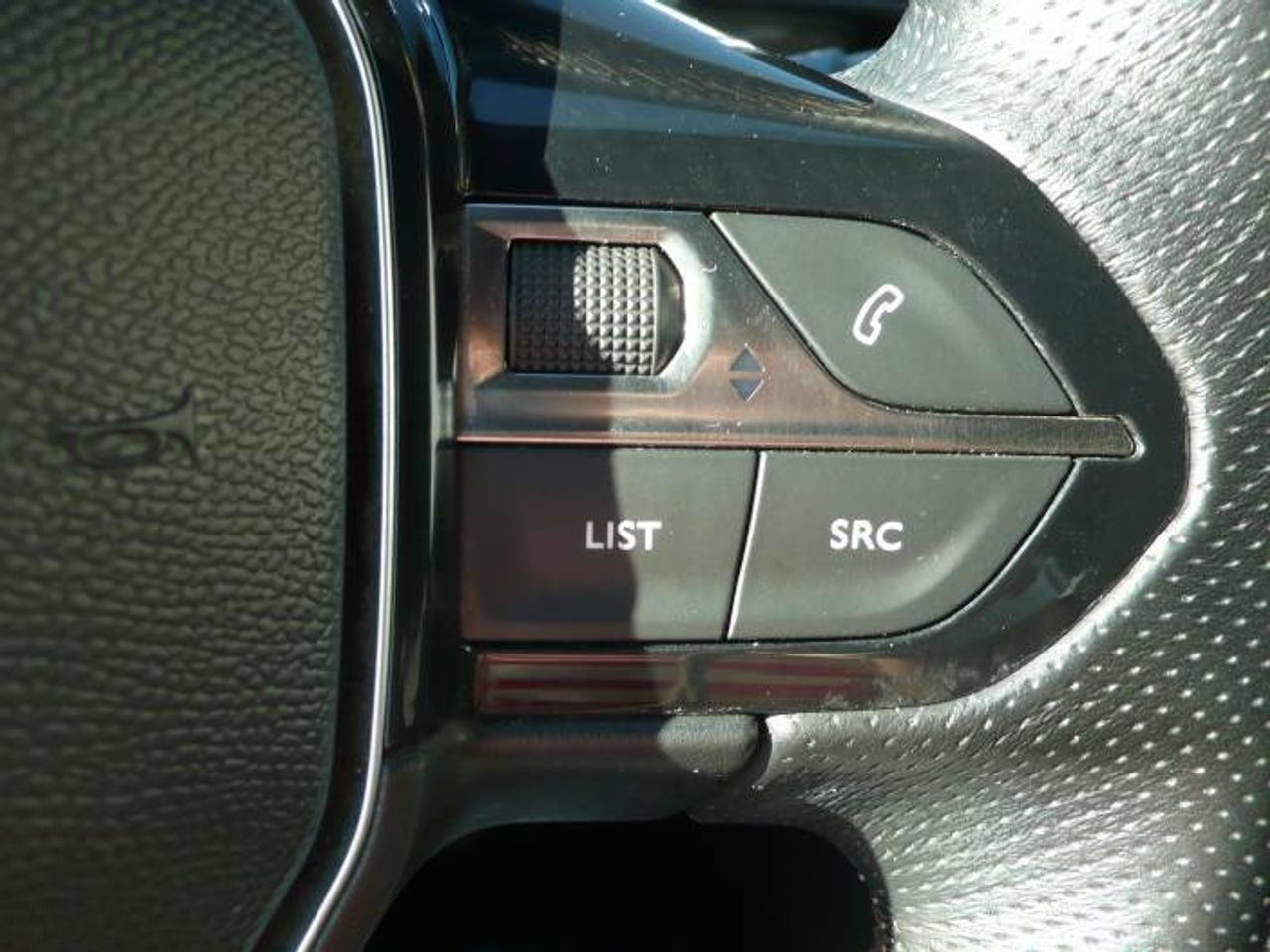 Peugeot 3008 1.2 S&S PureTech GT Line 130  - Foto 25