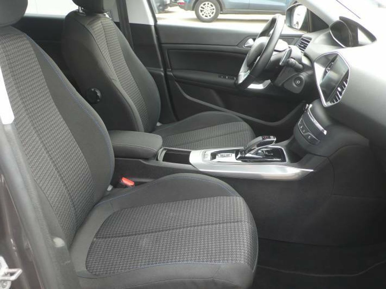 Peugeot 308 sw Style 1.5 BlueHDi EAT8 130CV  - Foto 16